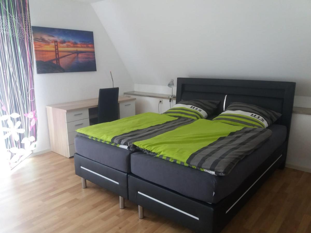 Ferienwohnung In Эденкобен Экстерьер фото